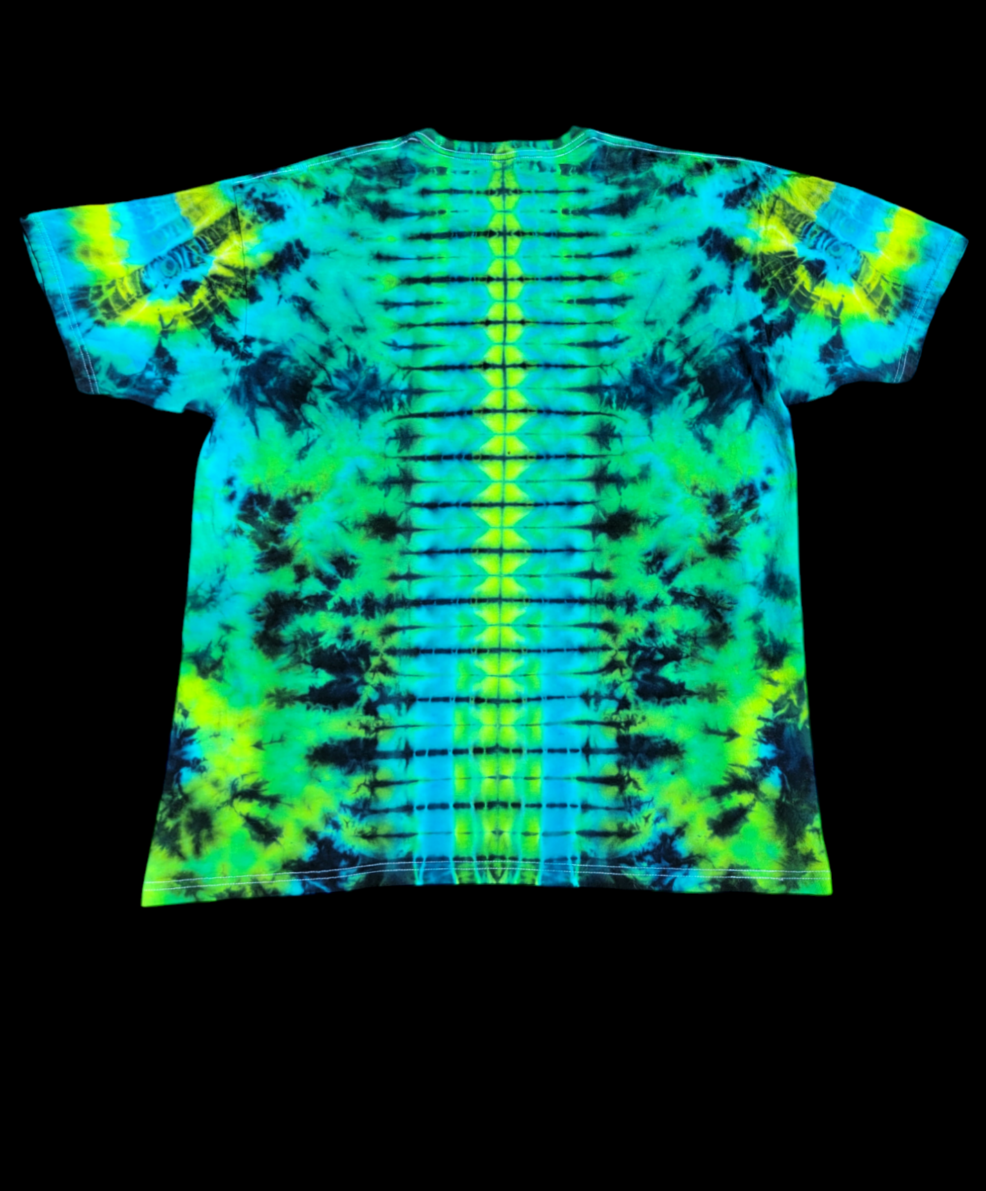 Blue green and black spinal pattern tie dye shirt